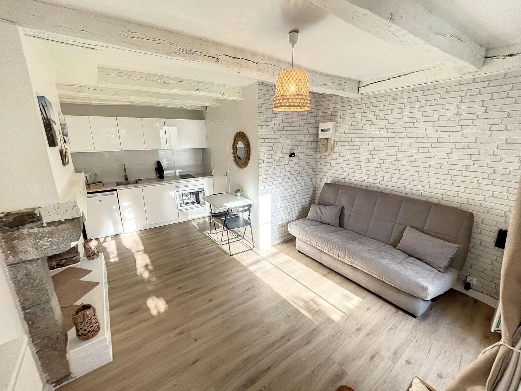 Apartment Refait A Neuf Avec Terrasse - Animaux Admis, Wi-fi Gratuit - Fr-1-361-562 *