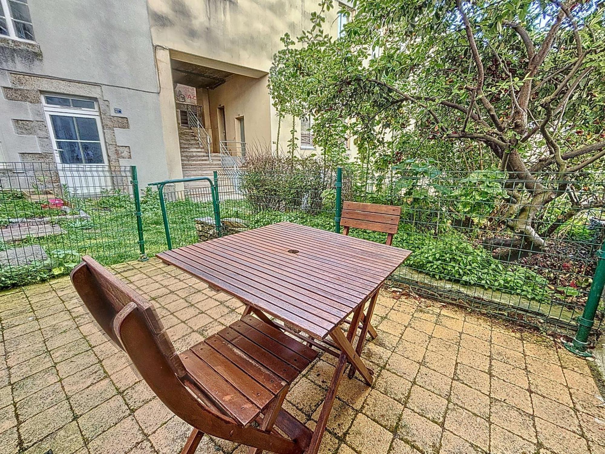 Apartment Refait A Neuf Avec Terrasse - Animaux Admis, Wi-fi Gratuit - Fr-1-361-562 *